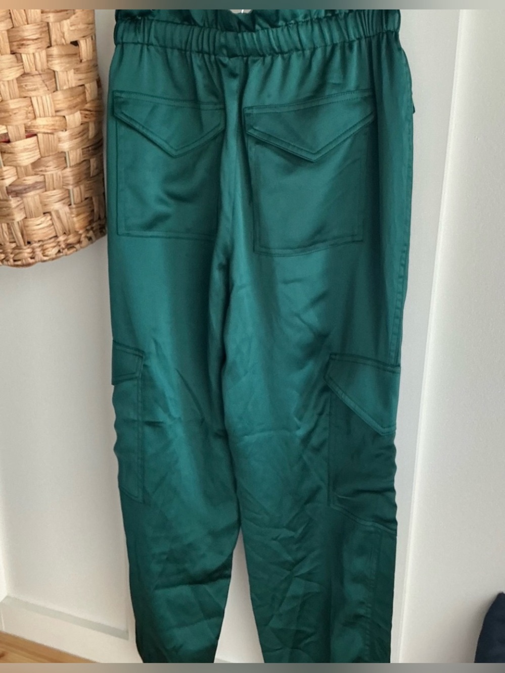 Banana Republic Satin Cargo Jogger Emerald Green Pockets Elastic Waist XS NWT - Picture 5 of 16